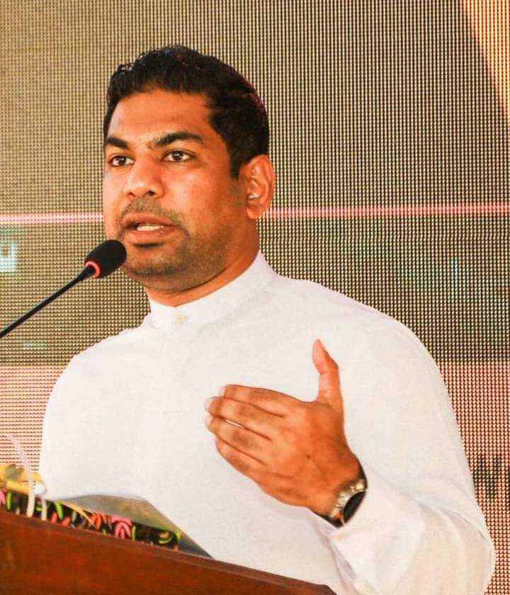ප්‍රමාණවත් ඉන්ධන තොග නිකුත් කළා –  අමාත්‍ය කංචන විජේසේකර