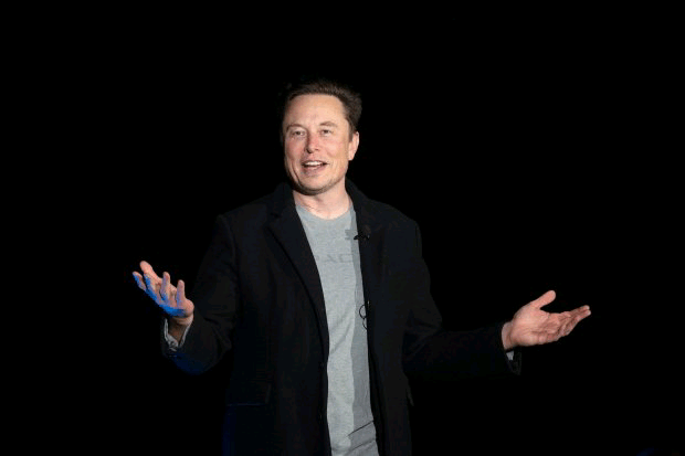 ලොව ධනවත්ම පුද්ගලයා ටෙස්ලා සමාගමේ ප්‍රධානී Elon Musk  බව Bloomberg වෙබ් අඩවිය පවසයි .
