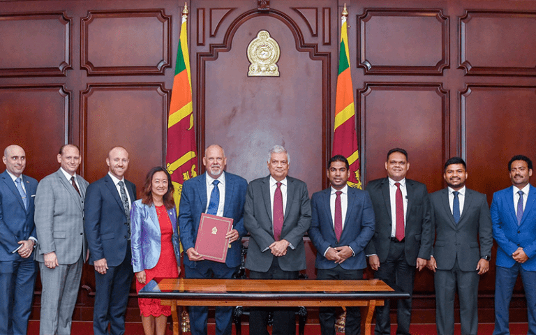 මෙරට ඉන්ධන වෙළඳපොළට පිවිසෙන RM පාර්ක්ස්