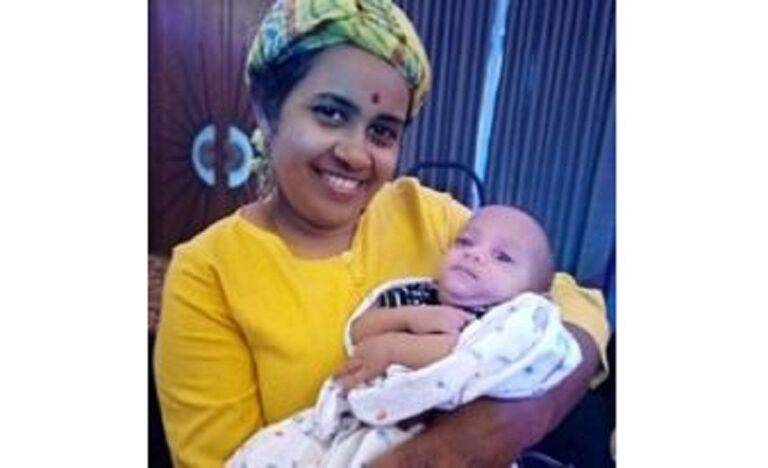 ගැහැණියක් සහ ගැහැණු රොත්තක්