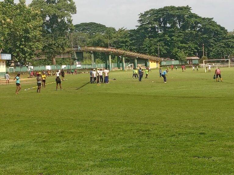රත්නපුරේ මෝඩ පාළමෙන් දෙපස ක්‍රීඩාව බුද්ධිමත්ව මෙහෙයවිය හැකි ක්‍රීඩා පිටි දෙකක්