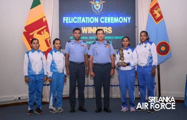 ගුවනට මුසු වු ගුවන් හරසර