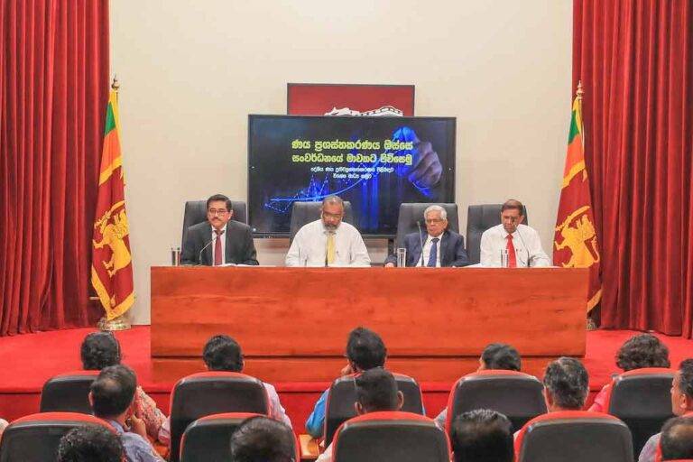 දේශීය ණය ප්‍රතිව්‍යුහගතකරණය සිදුකෙරෙන ආකාරය මහබැංකු අධිපති පැහැදිලි කරයි