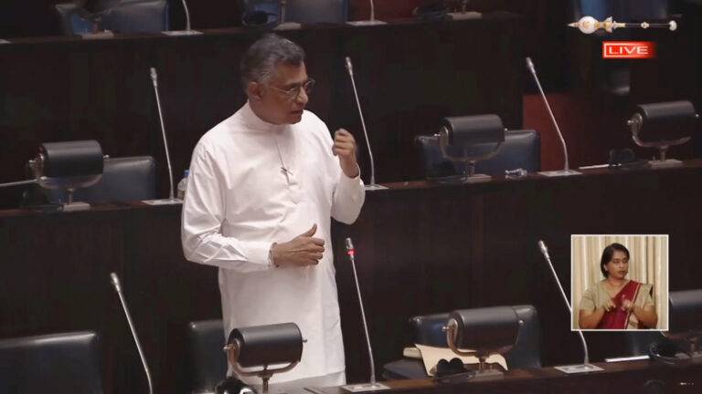 මුලින්ම අවංක වෙන්න – චම්පිකගෙන් මුදල් අමාත්‍යාංශයට අවධාරණයක්!