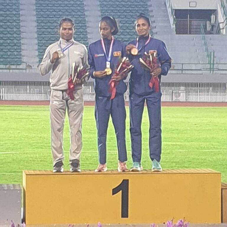 ගයන්තිකා සහ තරුෂි