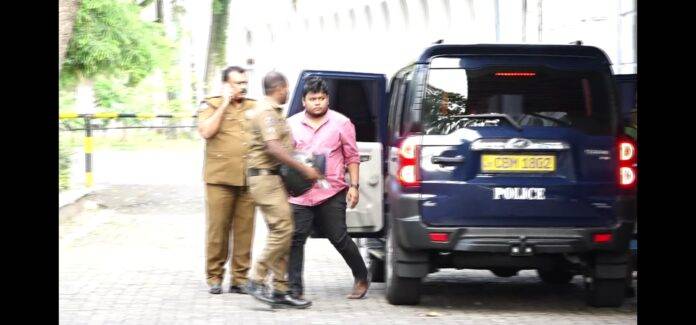 Screenshot_20230727_170542_com.estrongs.android.pop