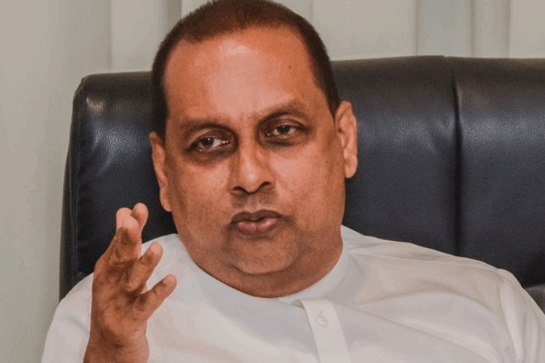 රටේ මිනිස්සු අද බත් ටික කාලා ඉන්නේ අපි ආණ්ඩුවට ගිහින් ඇමතිකම් ගත්තු නිසා – අමරවීර