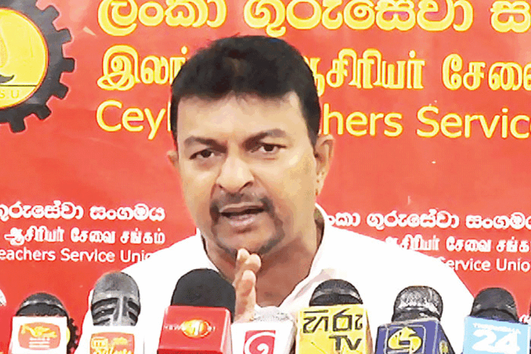 අධ්‍යාපනයේ දූෂිත නිලධාරීන් පිරිසක් ගැන මහින්දගෙන් අනාවරණයක් (VIDEO)