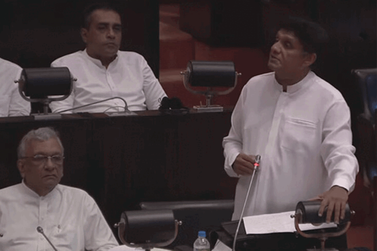 වගා හානිවූ ගොවීන්ට වන්දි දෙන්න මුදල් නැතිනම් සීනි බදු වංචා කළ අයගෙන් එය ලබා ගන්න – විපක්ෂ නායක (VIDEO)