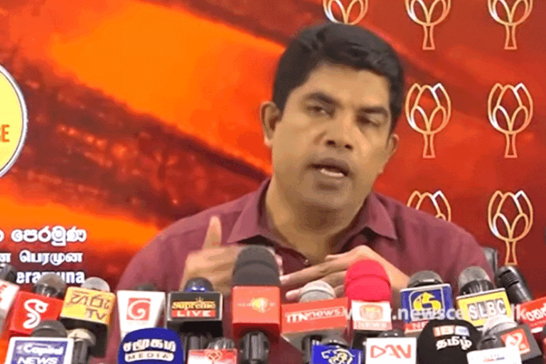 දැන් රට ස්ථාවර නිසා අපේ ජ්‍යේෂ්ඨයින්ට ඇමතිකම් දෙන්න – පොහොට්ටුව යළි ඉල්ලයි (VIDEO)