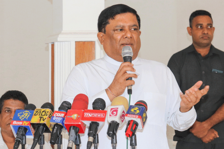 මීළඟ ජනාධිපතිවරණය දිනන්නේ රනිල්. ඡන්ද ලක්ෂ 100ක් ගන්නවා – වජිර (VIDEO)