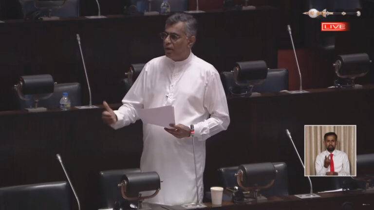 ජාවාරම්කාර ව්‍යාපාරික පැලැන්තිය ඉන්නේ පාර්ලිමේන්තුවට, මුදල් අමාත්‍යාංශයට ඉහළින් ද?