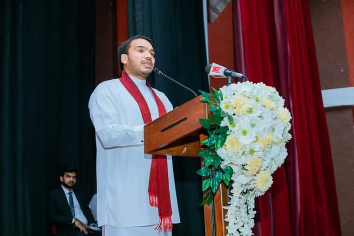 අපි ව්‍යාපාරිකයින් රැක ගත යුතුයි – නාමල්