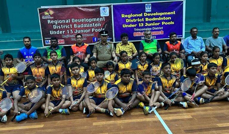 නැගෙනහිර බැඩ්මින්ටන් හෙට දවසට පාර කැපෙයි