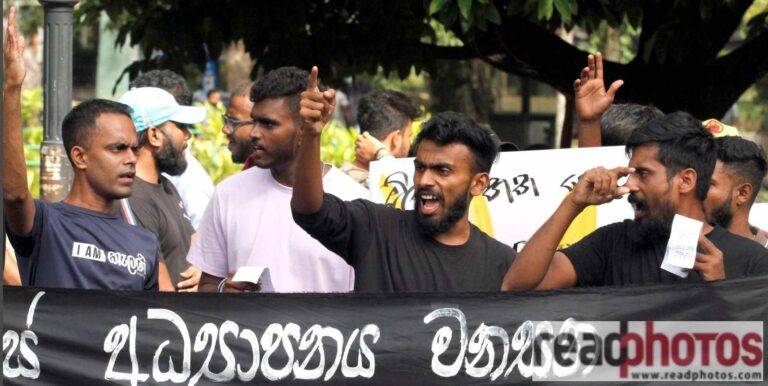 අන්තරේ විසිරුවා හැරීමට පොලීසිය මැදිහත් වෙයි! (ඡායාරූප)