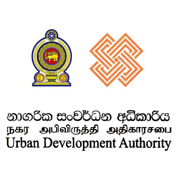 ව්‍යාපෘති 11 ක් අතර මග නවතී