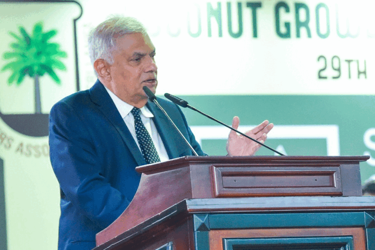 ණය ප්‍රශස්තකරණයේදී පාර්ලිමේන්තුවේ හැර වෙන කිසිවෙකුගේ උපදෙස් හෝ නියෝග පිළිපැදීමට රජය සූදානම් නෑ – ජනපති