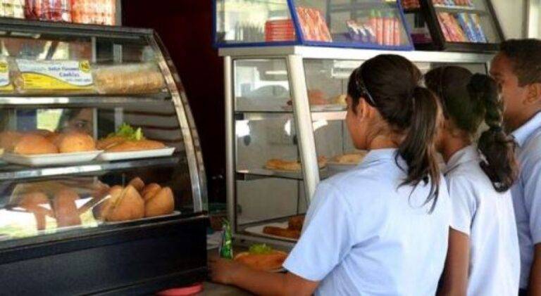 ගෑස් මිලත් එක්කම ආපනශලාත් ගණන් උස්සලාද?
