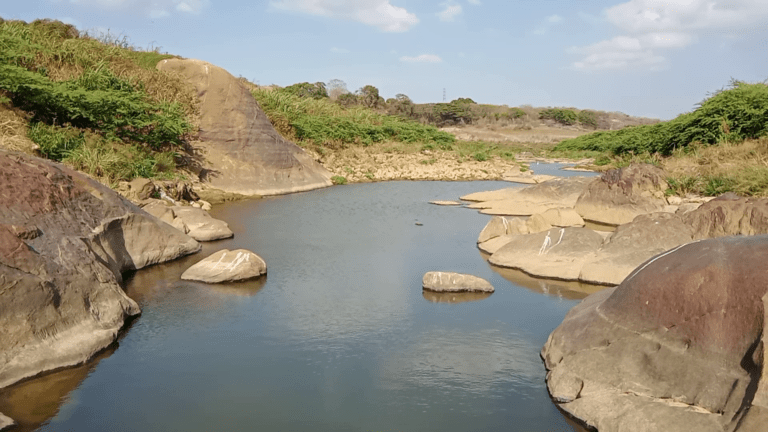 වැසි ලැබුණත් වික්ටෝරියා ජලාශයේ ජල මට්ටම පහළට
