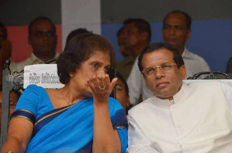 මෛත්‍රී සහ චන්ද්‍රිකා හමු වූ තැන