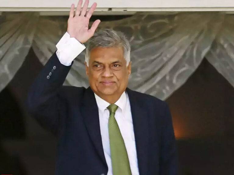 ජනාධිපති රනිල් සංචාරයක