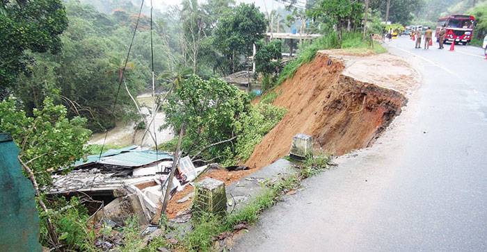 නායයෑමේ අනතුරු ඇගවීම්