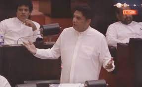 මඩ ගහන්න අවශ්‍ය නැහැ.සත්‍ය හෙළිදරව් කරගැනීමයි අපේ අරමුණ! – විපක්ෂ නායක සභා ගැබ උණුසුම් කරයි (VIDEO)