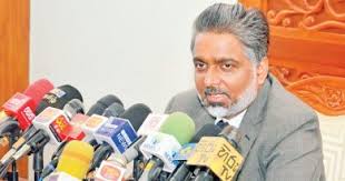 සටන් පාඨ නැති නිසා සජිත් කොරහේ කිඹුල්ලු පෙන්වන්න පටන් අරන් – ආශු මාරසිංහ