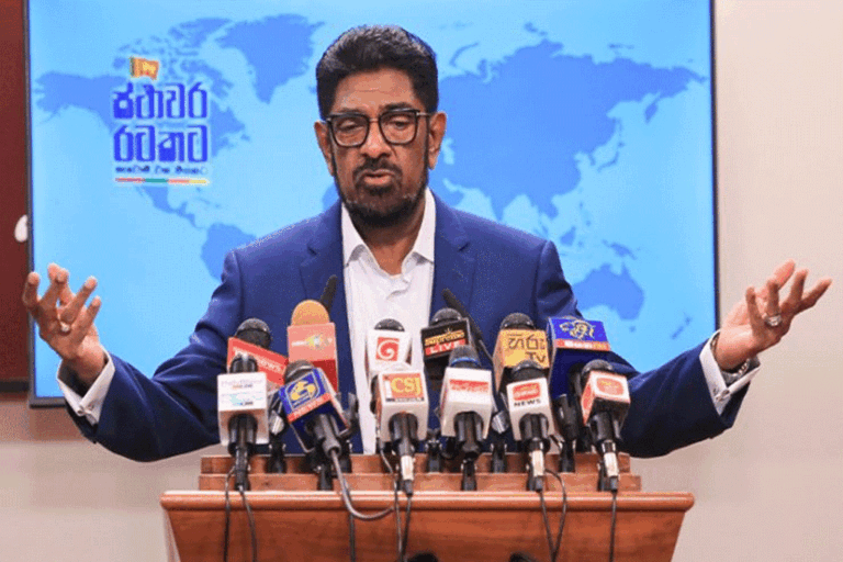 පෞද්ගලික වෛද්‍ය විද්‍යාල තුනකට මම අනුමැතිය දුන්නා – කෙහෙළිය