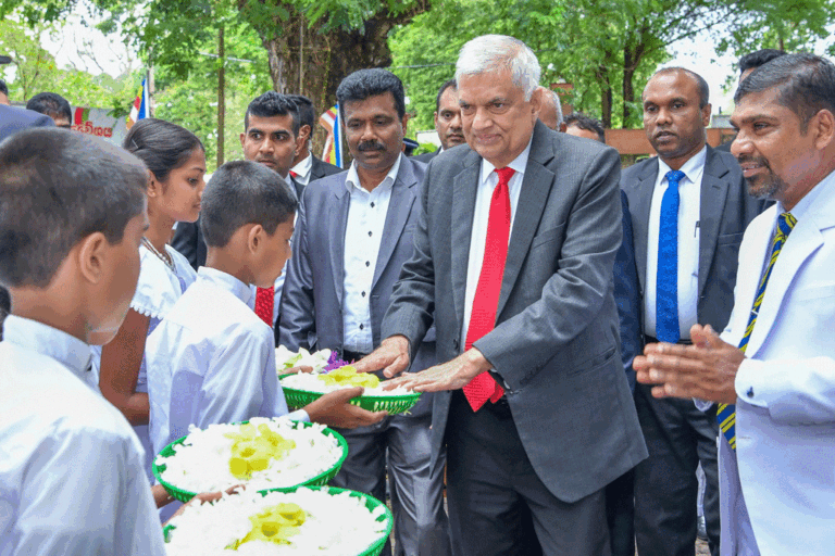 රටේ අධ්‍යාපන ප්‍රතිපත්ති දේශපාලනයට යට කිරීමට ඉඩ තබන්නේ නැහැ – රනිල්