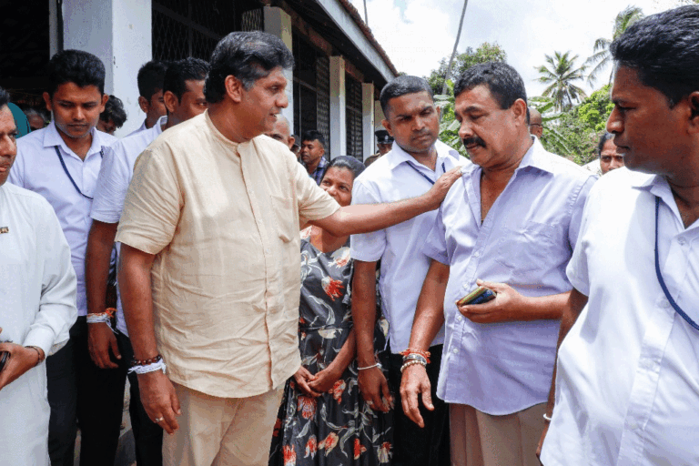 රජය විසින් සිදු කිරිමට නියමිත සමාජ මාධ්‍ය වාරණය හරහා රටේ කර්මාන්ත රැසක් කඩා වැටේවි – සජිත් (VIDEO)