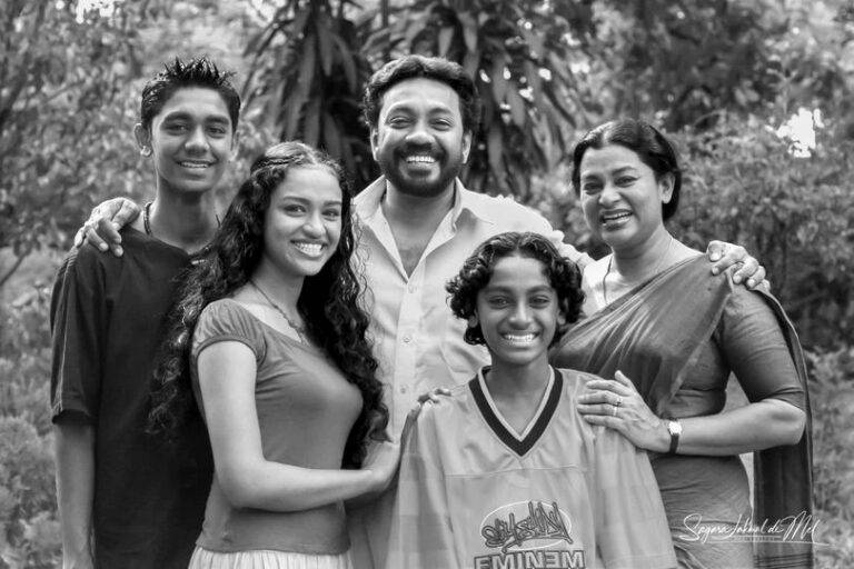 පුරාවෘත්ත කිසිදා මිය යන්නේ නැත …