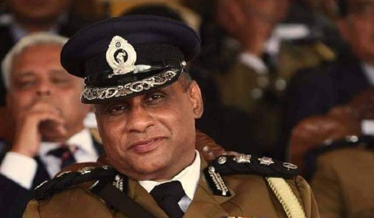 පොලිස්පතිට නැවතත් සති තුනක සේවා දිගුවක් !