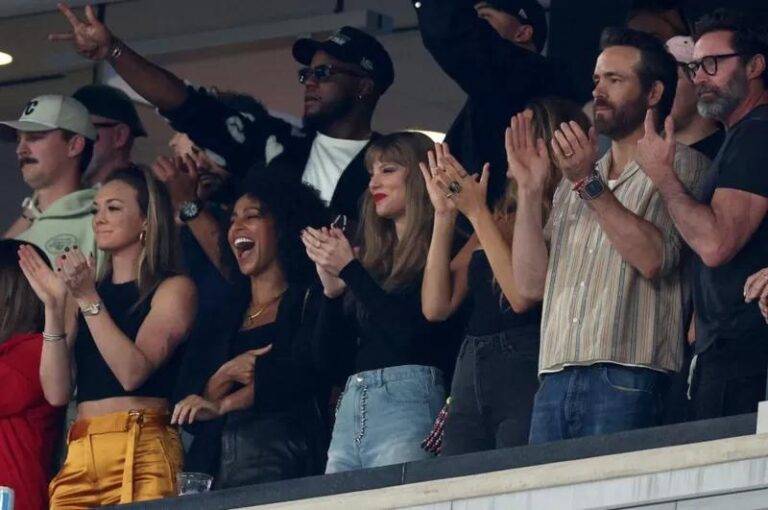Taylor ගේ ෆුට්බෝල් මේනියාව!