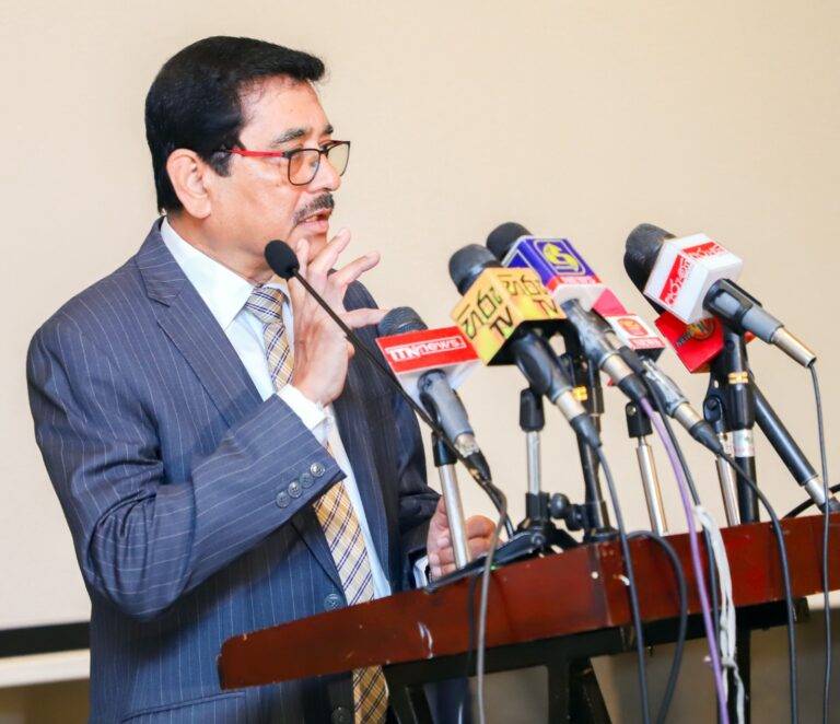 විදේශ ආයෝජනය යනු රටේ සම්පත් විකිණීම නොවේ – මහ බැංකු අධිපති