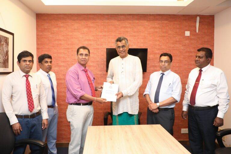 මන්ත්‍රී චම්පික සහ GMOA අතර විශේෂ හමුවක්!