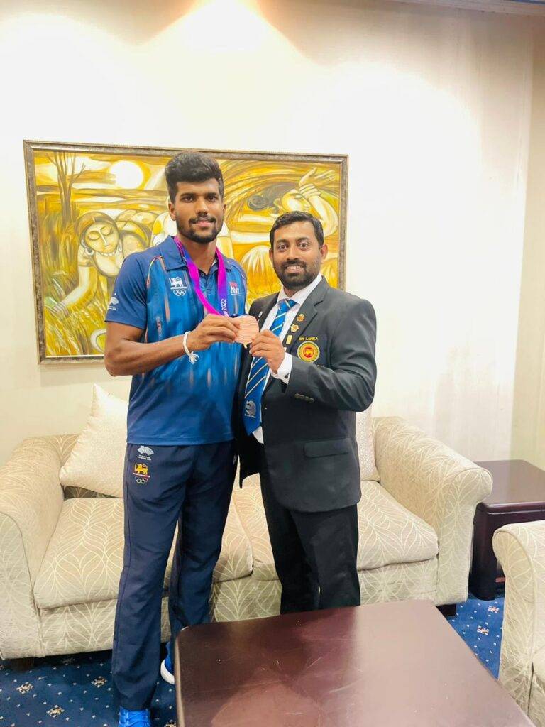 LNW පුවතින් මධ්‍යම පළාතේ ඇස් ඇරෙයි!