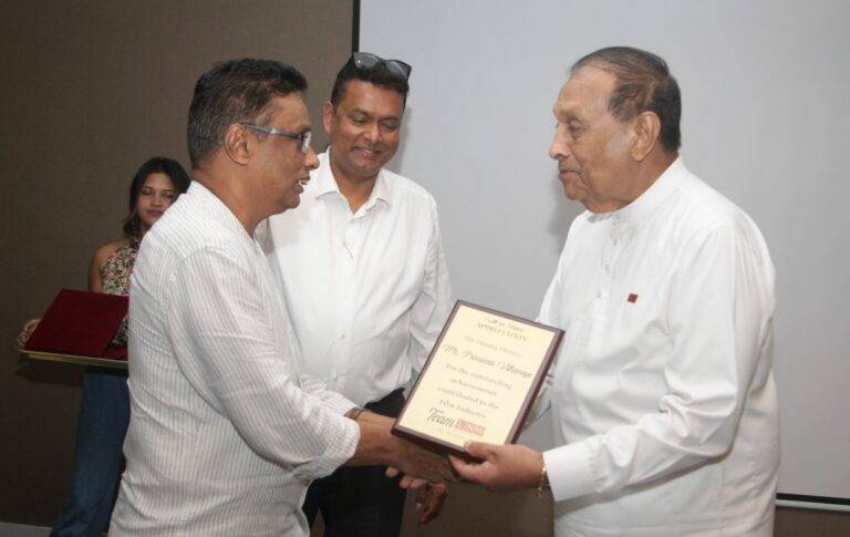 බුසාන් ජාත්‍යන්තර සිනමා උළෙලේ හොඳම චිත්‍රපටය “පැරඩයිස්” වෙනුවෙන් LNW වෙතින් ප්‍රසන්නට උපහාරයක්!