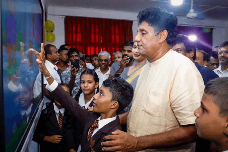 රට බංකොලොත් වී ඇති මොහොතක රට ගොඩගැනීමට අවශ්‍ය වන්නේ නිර්මාණශිලී නැවුම් විසඳුම් (VIDEO)