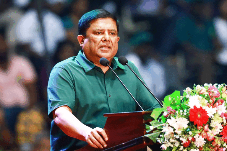 මේ අයගේ ගෙවල්වල එඩ්‍රස් මතක තියාගන්න. රට කඩා වැටුණොත් ඒ ගෙවල්වලට යන්න – වජිර කරන්නේ වක්‍ර තර්ජනයක්ද ?