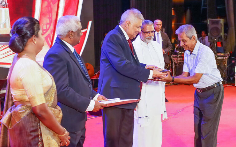 කලා ක්ෂේත්‍රයේ විශිෂ්ඨයින්ට සම්මාන!