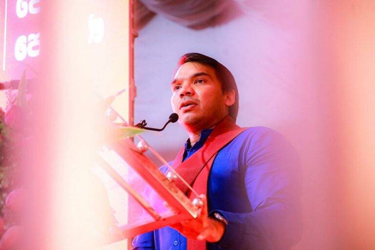 හැමෝටම තියෙන්නේ රාජපක්ෂ භීතිකාවක් – නාමල් රාජපක්ෂ