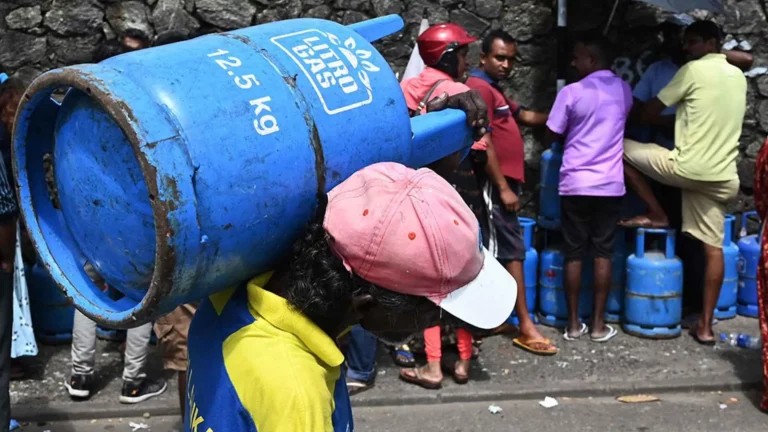 අද සිට වැඩිවන ගෑස් වල නව මිල මෙන්න!