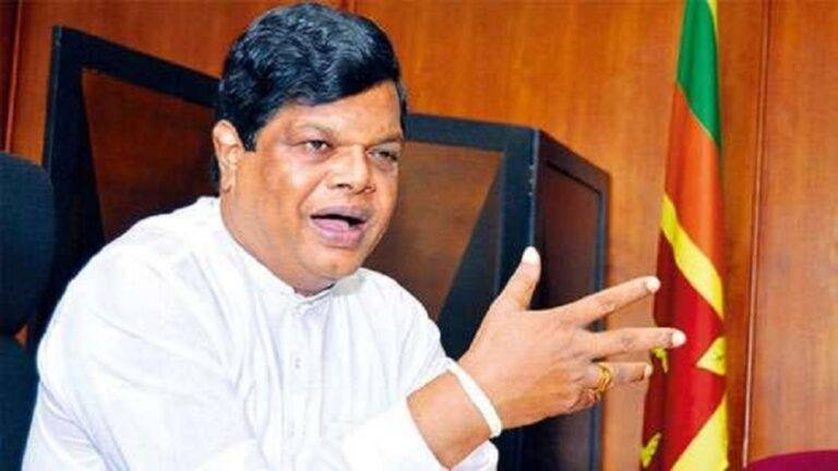 දැනටමත් දුවන්නේ අමාරුවෙන්.අපි නම් දන්නේ නැහැ කොහොම පඩි වැඩි කරන්නද කියල – ඇමති බන්දුල