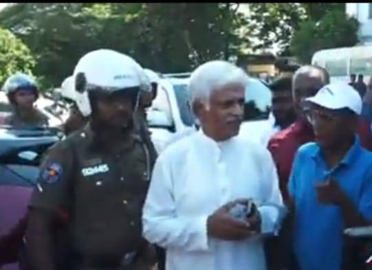 ලංකාවේ මිනිස්සුන්ට ක්‍රිකට් එපා වුණා – අර්ජුන කියයි