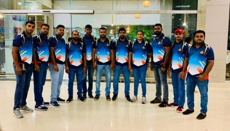 මුෂ්ටි ප්‍රහාරය පුහුණුකරන්නන් එකොළහක් ඉන්දියාවට