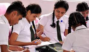 උසස් පෙළ විභාගයට දින වෙන්වෙයි! කල් යෑමක් නෑ.