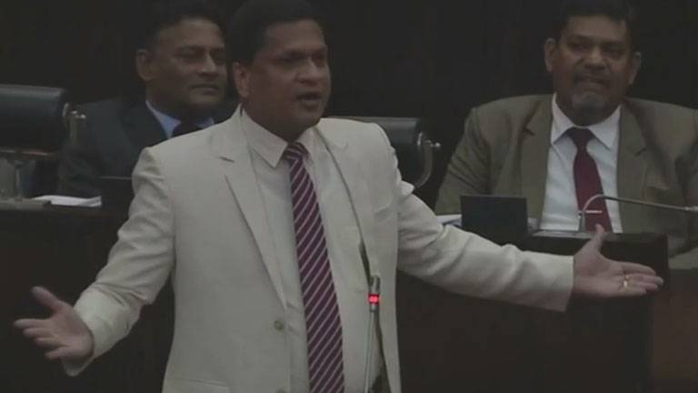 හැමෝම ගොඩයන්න දඟලද්දී විපක්ෂය රට වට්ටන්න කටයුතු කළා – නිමල් ලන්සා