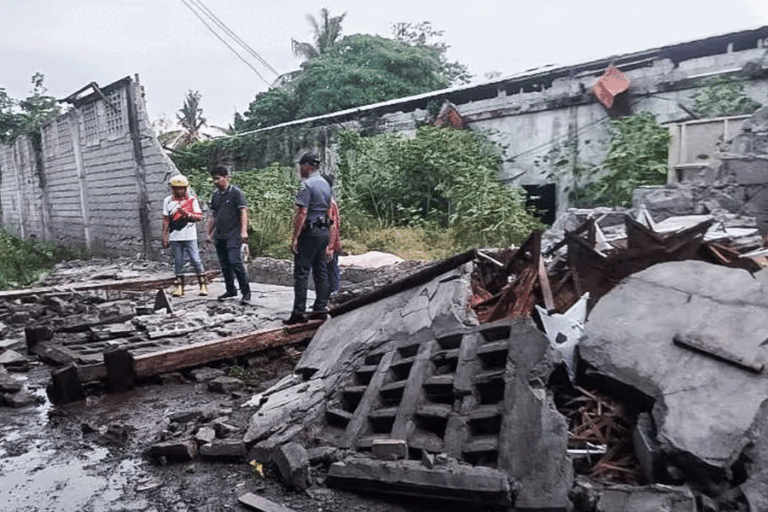 පිලිපීනයේ රික්ටර් මාපක 6.7 ක භූ කම්පනයක්
