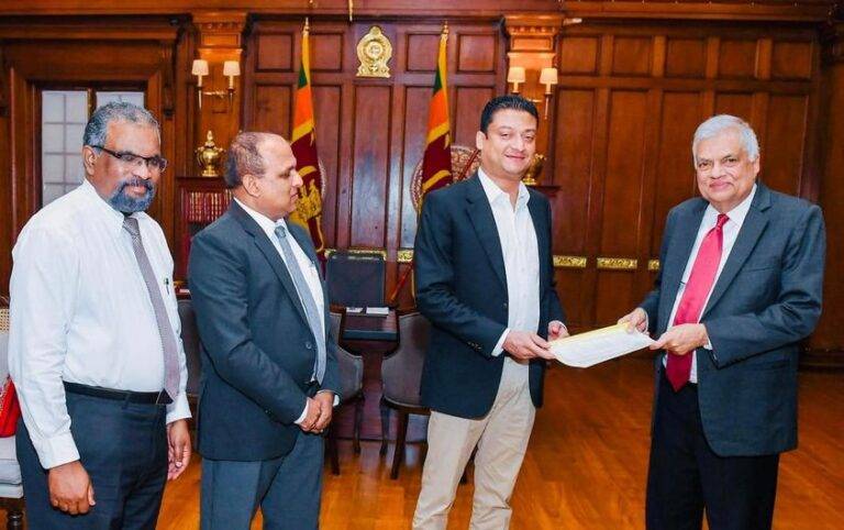 සෙවණගල හා පැලවත්ත යන සීනි සමාගම් වලින් රු. බි. 1.24ක මුදලක් රාජ්‍ය භාණ්ඩාගාරයට!